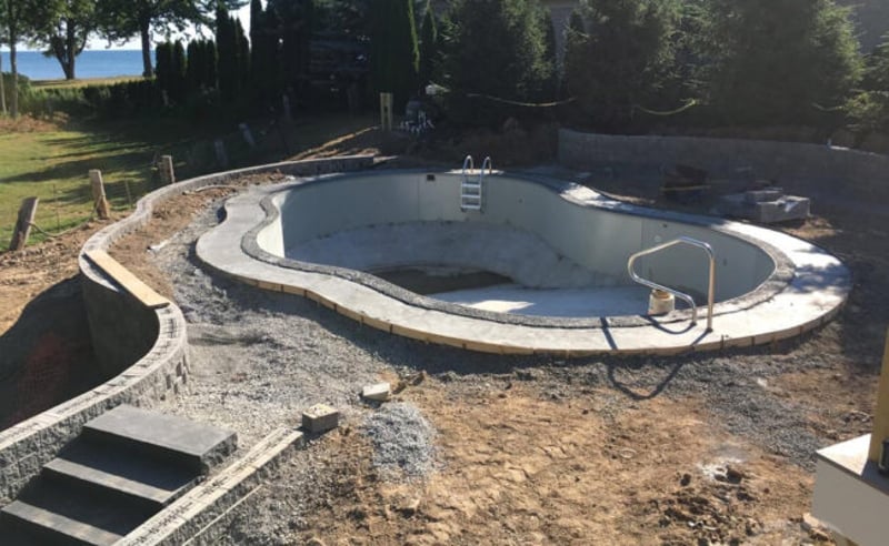 Pool and Patio preview 4